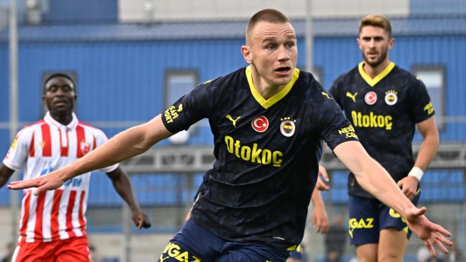 Attila Szalai Fenerbahçe’ye veda etti