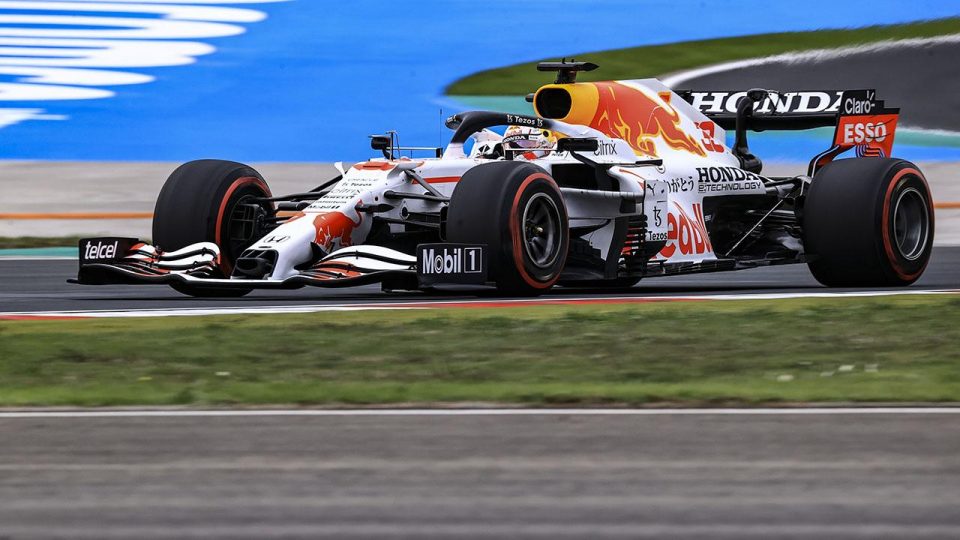 F1 Macaristan Grand Prix’sini Max Verstappen kazandı