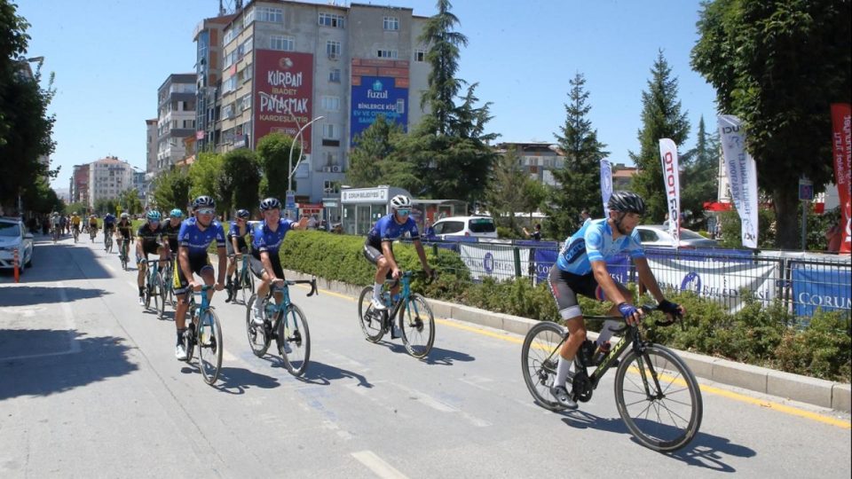 100. Yıl Cumhuriyet Bisiklet Turu’nun Samsun-Çorum etabı sona erdi