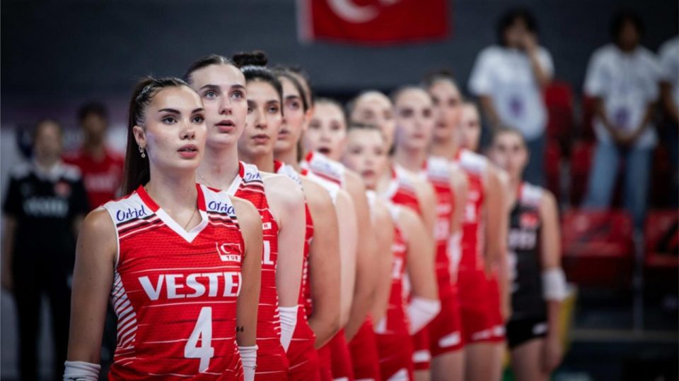 21 Yaş Altı Kadın Voleybol Milli Takımı Dünya Şampiyonası’na galibiyetle başladı