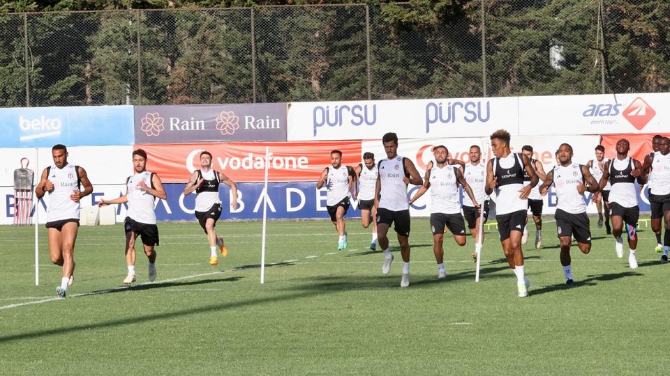 Beşiktaş yarın Neftçi’ye konuk olacak