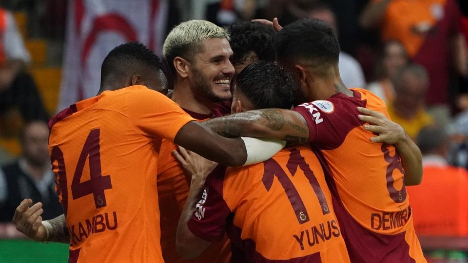 Galatasaray UEFA Şampiyonlar Ligi’nde gruplara kalmayı hedefliyor