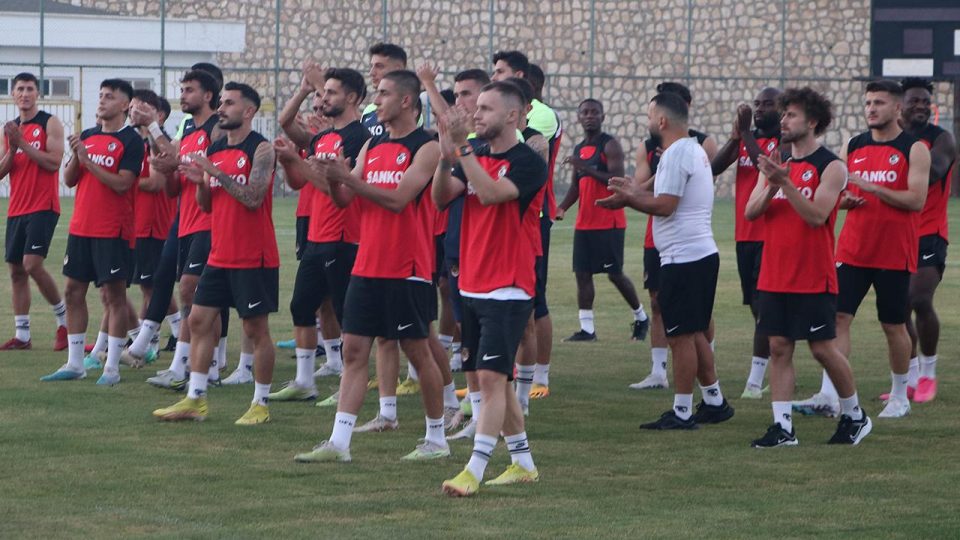 Gaziantep FK Başkanı Memik Yılmaz takımı Avrupa’da görmek istiyor