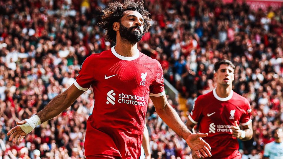 Liverpool 3 puanı 3 golle aldı