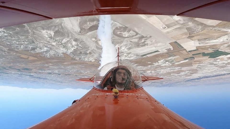 Türk kadın akrobasi pilotu ay yıldızlı bayrağı Almanya’da dalgalandıracak