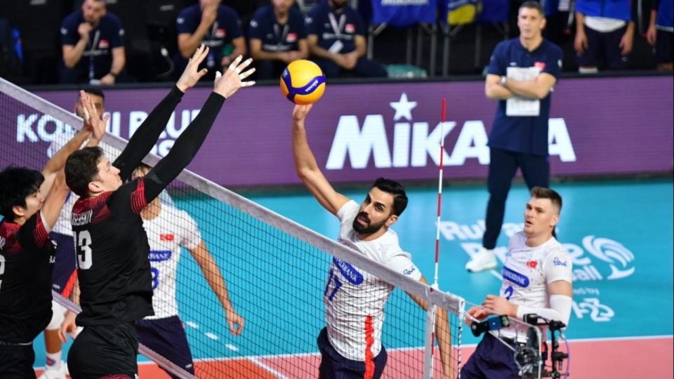 Halkbank Voleybol Suntory Sunbirds’e yenildi