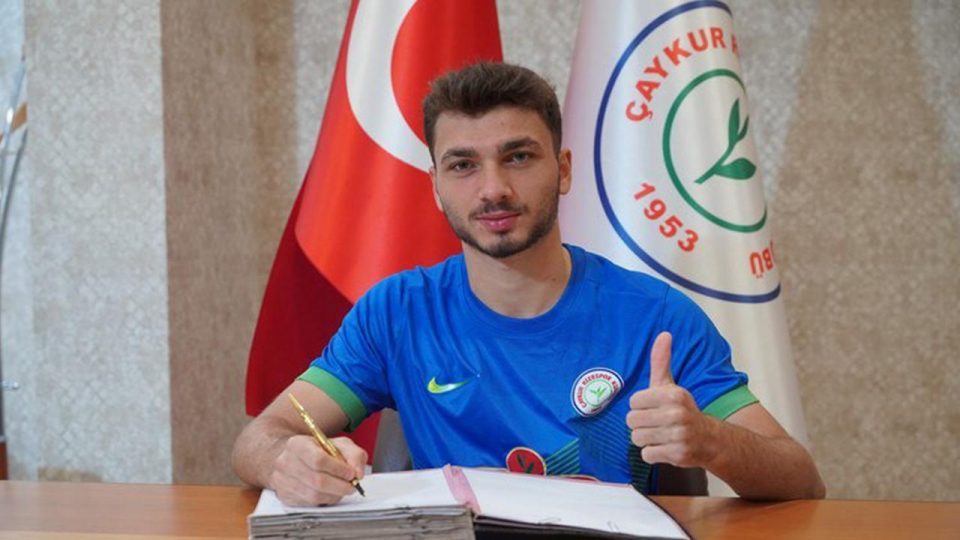 Çaykur Rizespor’dan Remzi Kolcuoğlu’na profesyonel sözleşme