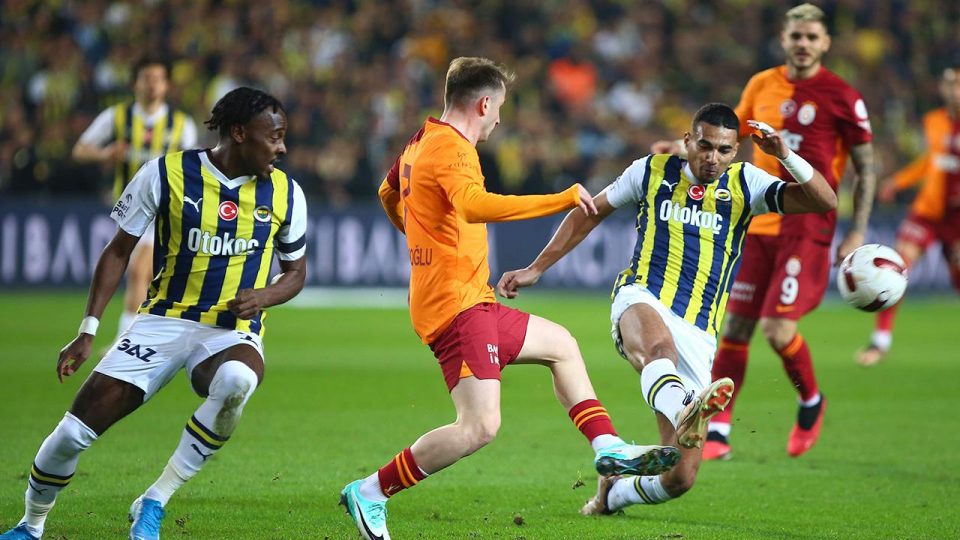 Fenerbahçe’de Osayi Samuel ve Djiku en az 6 maç yok